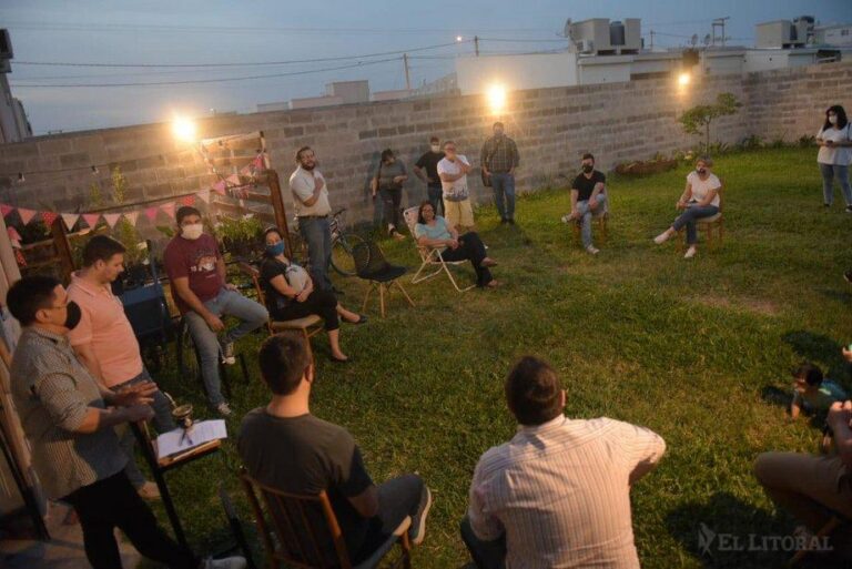 Pitin Aragón dialogó con los vecinos de Santa Catalina
