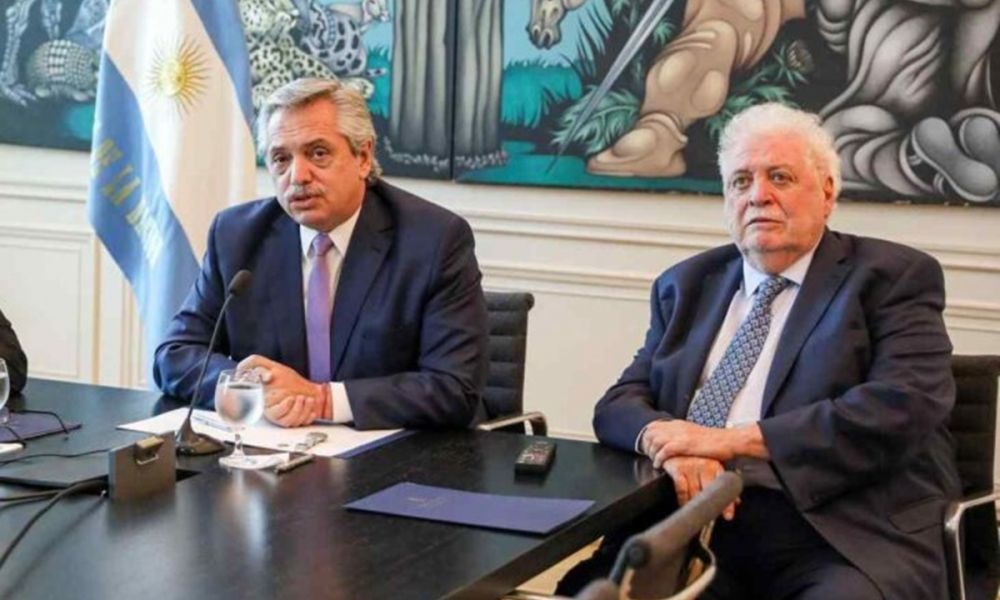 Fernández anunció que firmaron el contrato con Rusia por la vacuna
