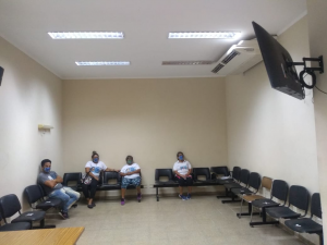 Condenan a 6 y 5 años de prisión a policías por el homicidio del dirigente barrial