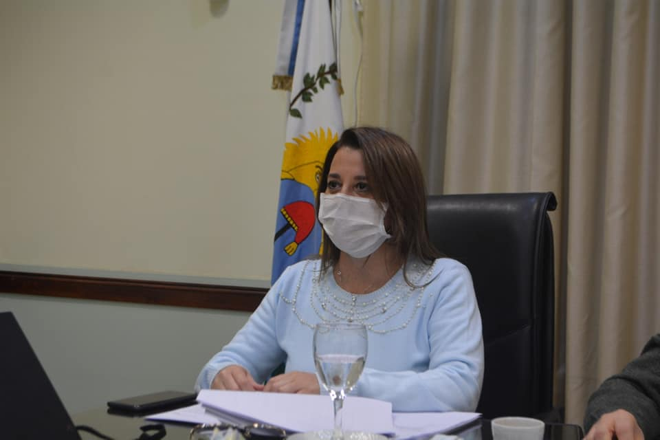 Benítez aseguró que las clases inician el 1 de marzo: serán «presencial y segura»