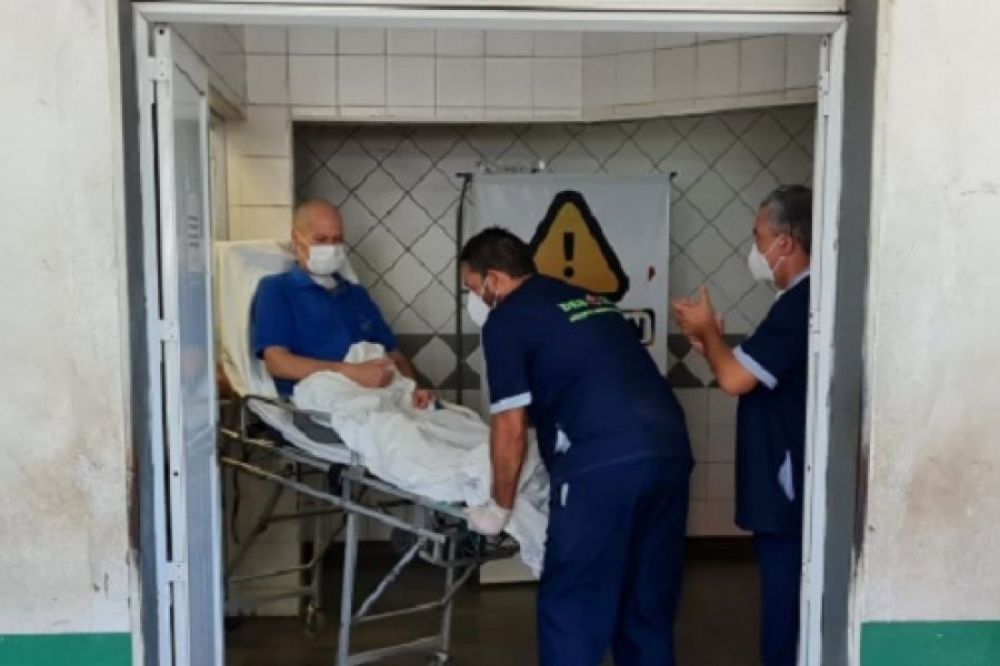 Luego de 30 días en coma inducido, dieron de alta al doctor Levatti