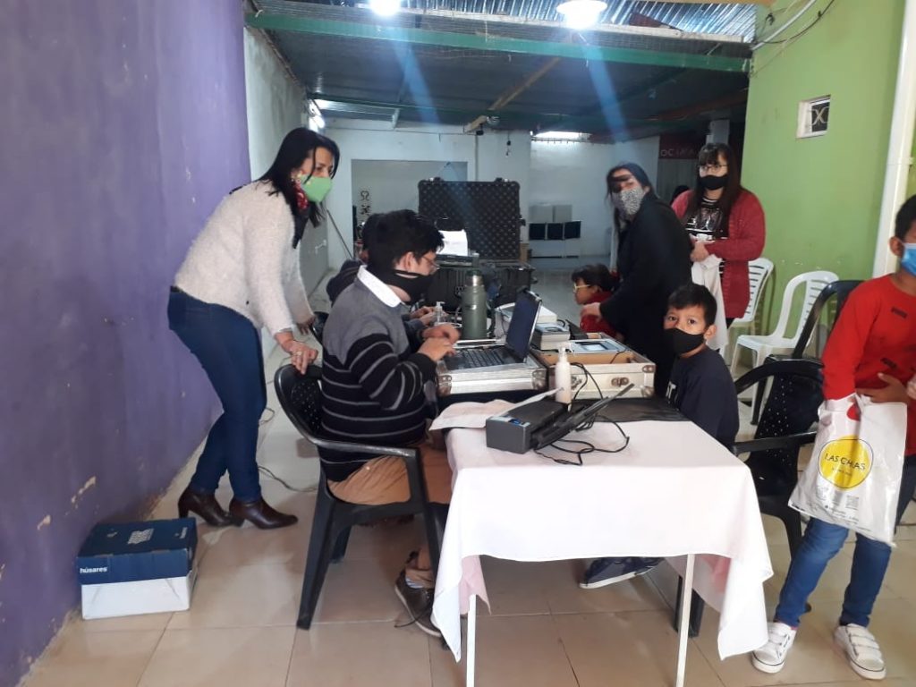 Con el nuevo programa «Ehendu Ipora correntino» recorren los barrios para actualizar DNI