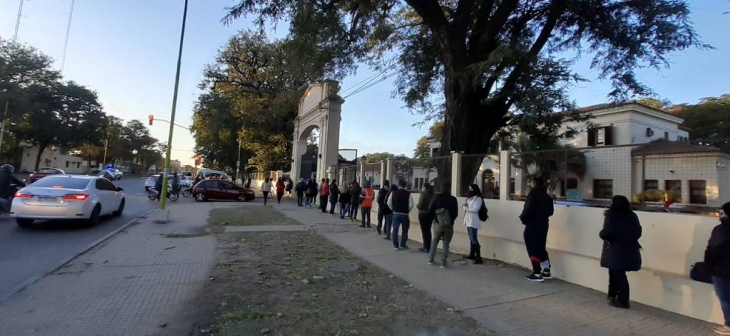 Alta demanda de la segunda dosis de Sinopharm