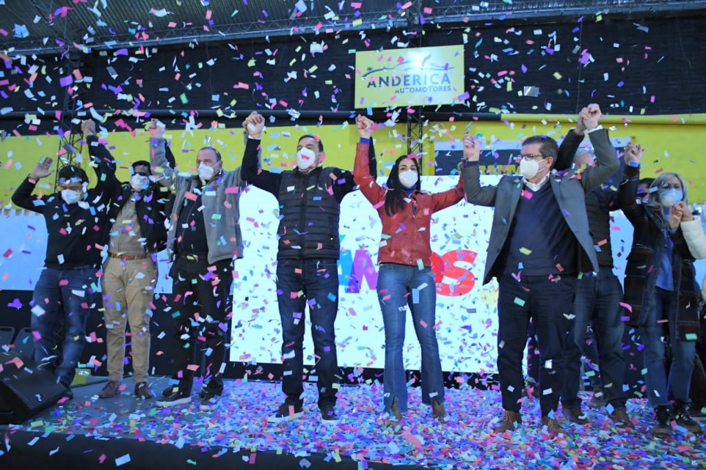 Valdés presentó a sus candidatos a los saladeños