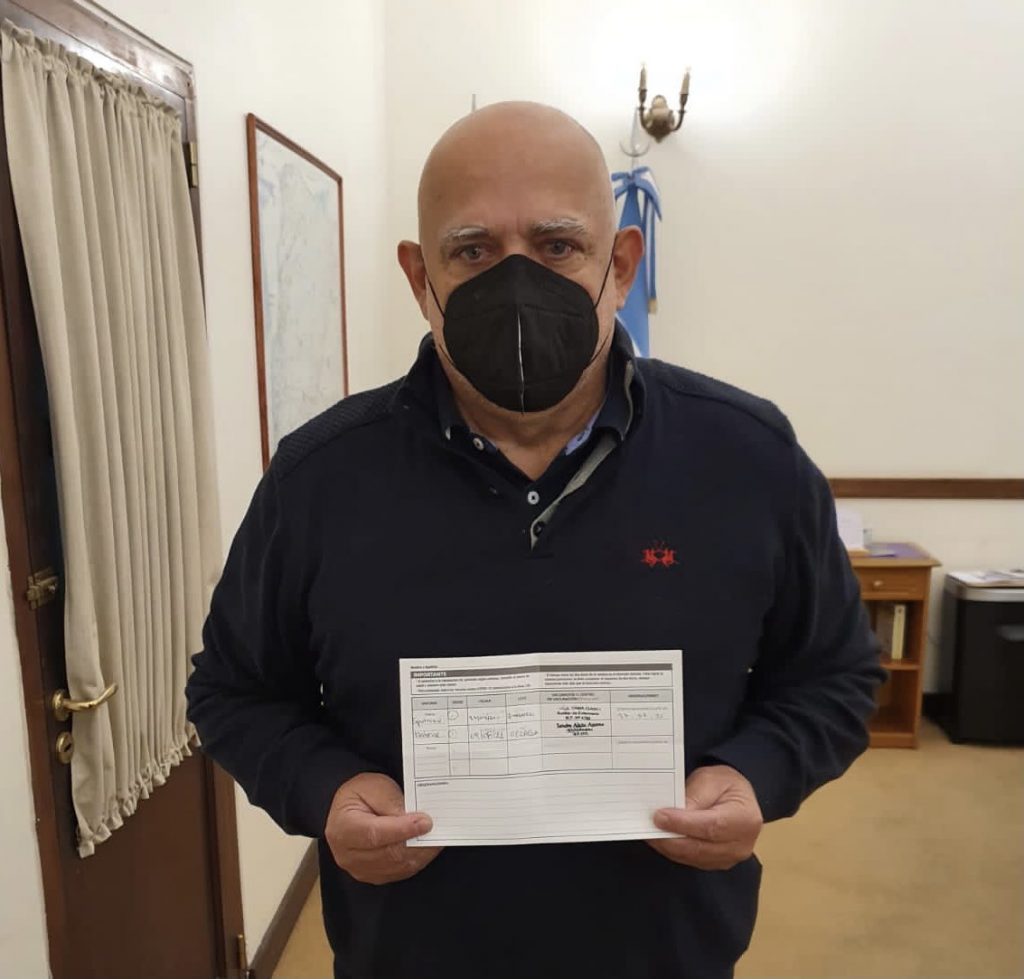 Con la vacuna Moderna, el ministro Vignolo recibió la segunda dosis
