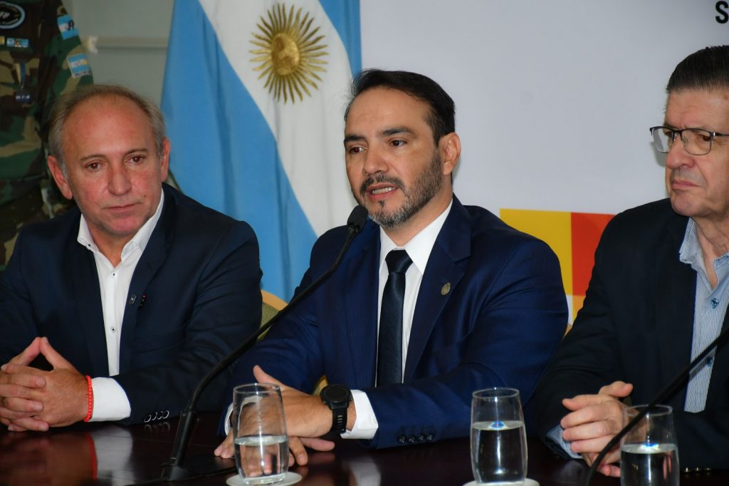 Valdés lanzó el acto central por el 44° aniversario de Malvinas y anunció el séptimo viaje de veteranos a las Islas