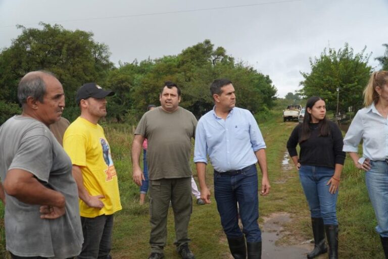 El Gobierno brinda asistencia a las familias evacuadas en Esquina